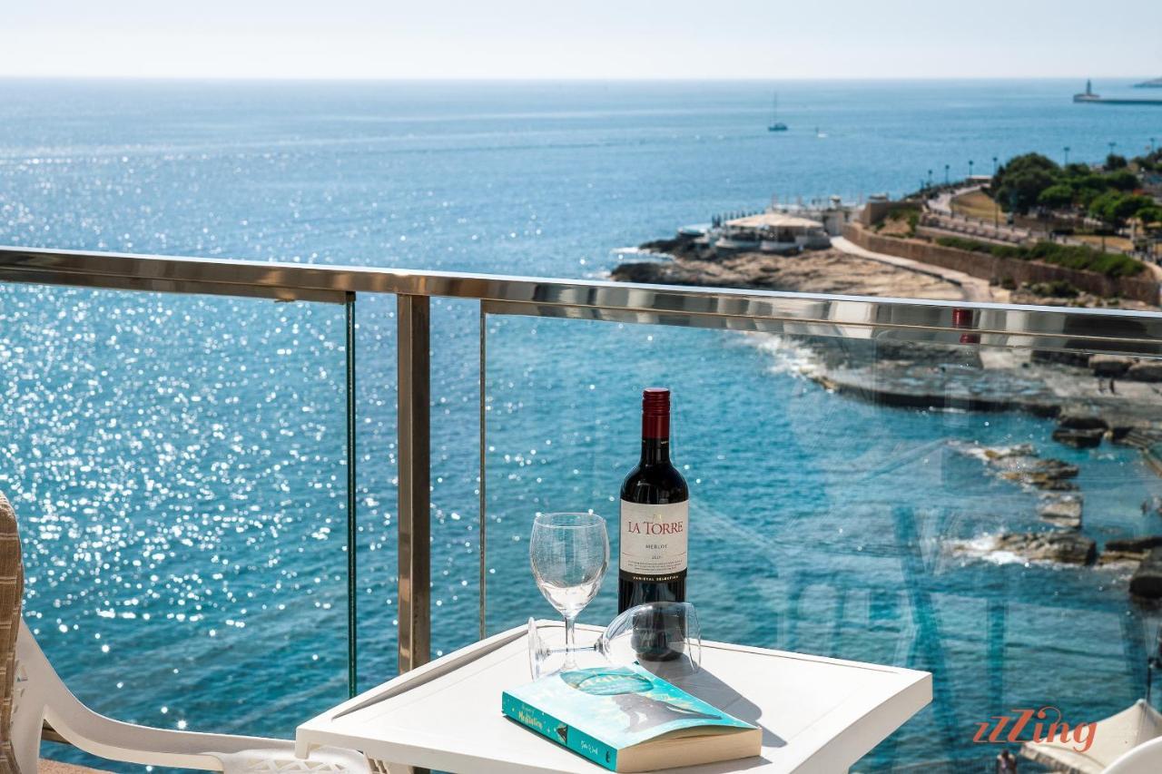 Scenic Seafront Duplex Apartment In Слима Экстерьер фото