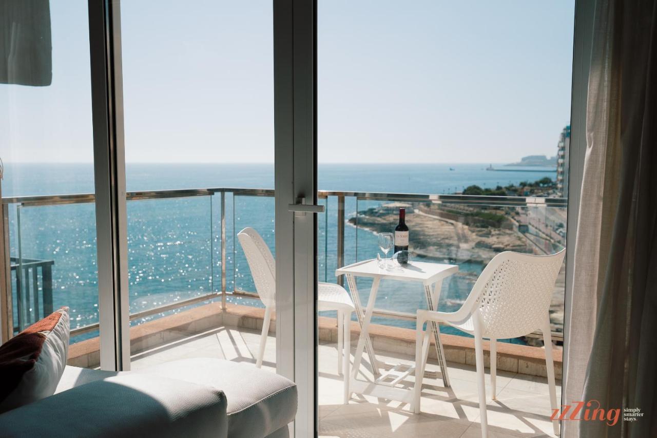 Scenic Seafront Duplex Apartment In Слима Экстерьер фото